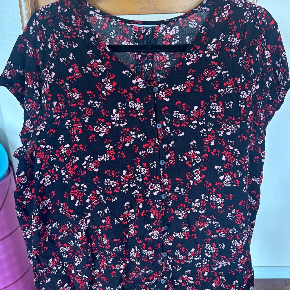 Floral Black and Red Women's Top